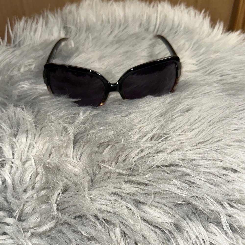 Stylish Black Sunglasses